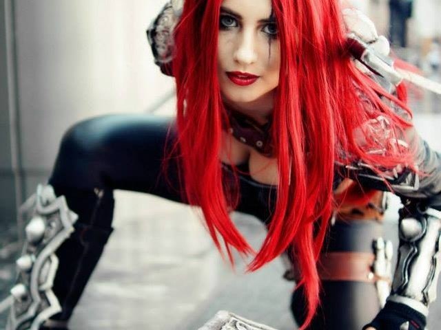 Cosplay de Katarina, la asesina pelirroja de League of Legends 8