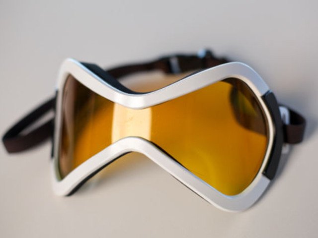 Cosplay de Tracer, la aventurera de Overwatch (detalle)