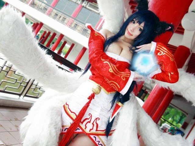 Cosplay Mix de Ahri de League of Legends 7